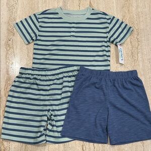 NEW 🆕 Carter’s three-piece Striped Blue and Green Pajama Set size 6 NWT